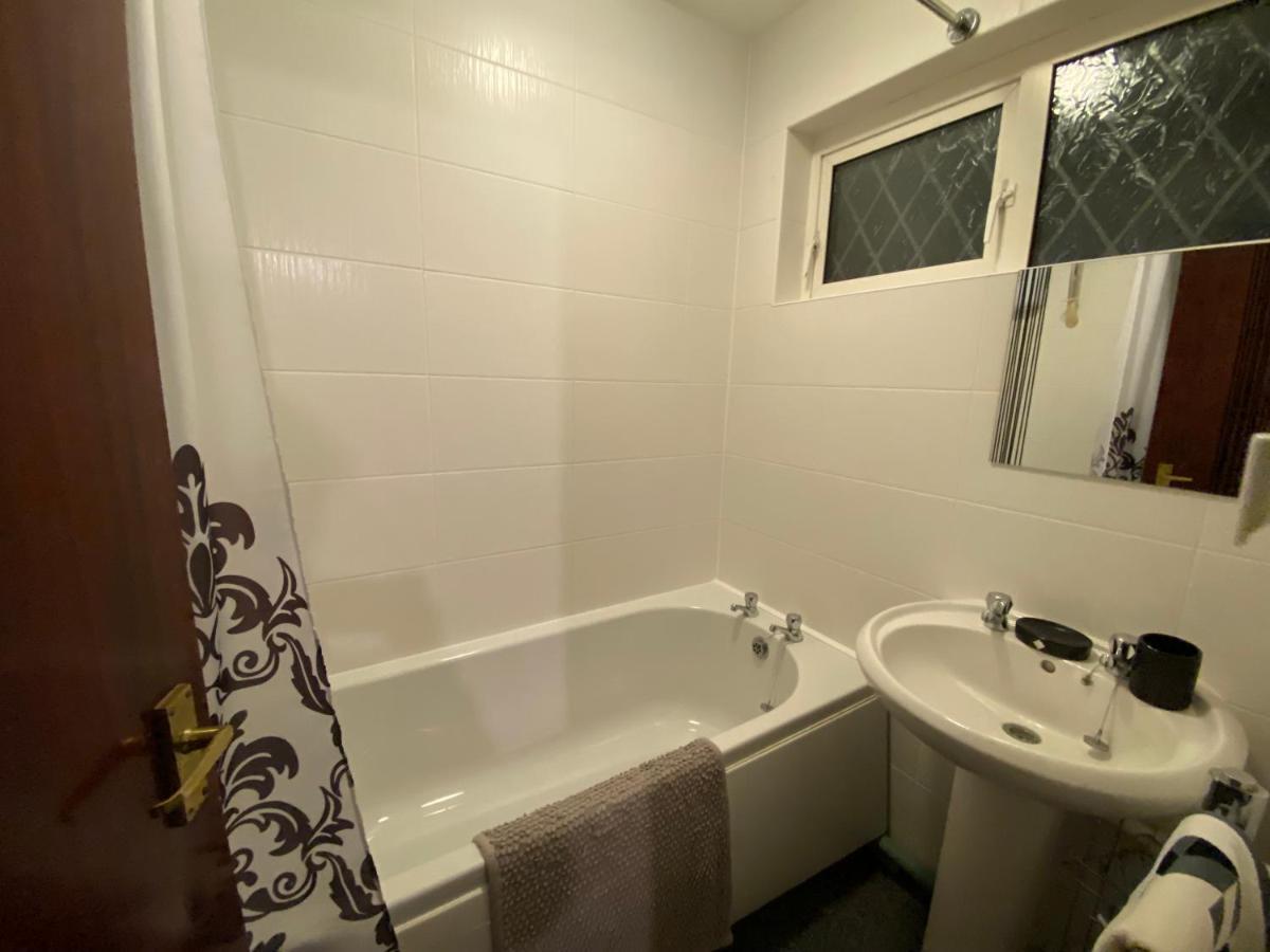 ברמינגהאם Serene 4Br In Harborne Close To Qe Hospital, Harborne Centre מראה חיצוני תמונה
